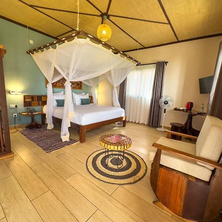 Bira Hotel Antsirabe Exterior foto