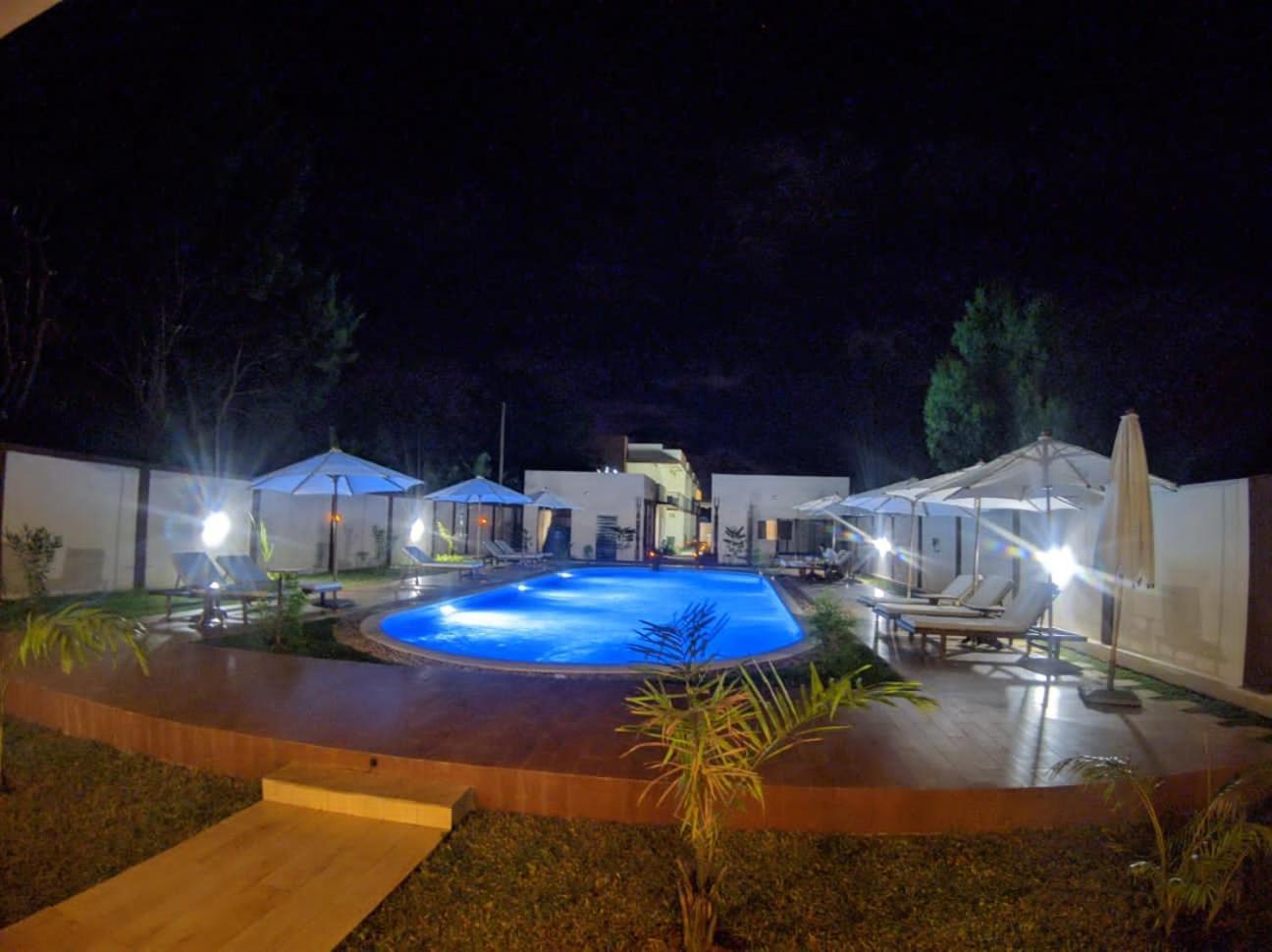 Bira Hotel Antsirabe Exterior foto